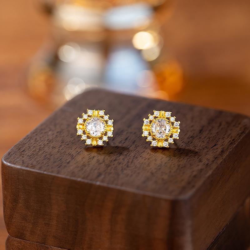 

Серьги-гвоздики с цветком из циркония, женские, французские, легкие, роскошные, золотые, серьги-подсолнухи, темперамент