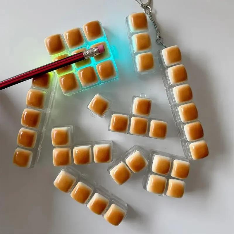 New Simulation Bread Key Decompression Light Key Chain Creative Mechanical Keyboard Button Decompression Fingertip Sensory Toys