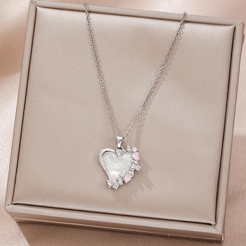 

Women s European & American Style Abalone Shell Zircon Heart Necklace