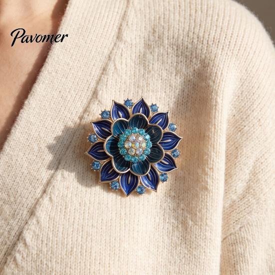 Rhinestone Lapel Pin Retro Flower Brooch Pin, Floral with Decorative Shirt Rhinestone, Metal Clothing Jewelry Accessory for Women Girls Elegant