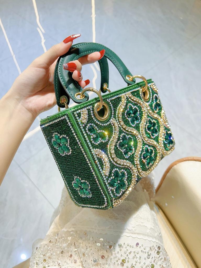 Handmade Light Luxury Women Evening Bag Handbag Shoulder Crossbody Dinner Bag shiney Diamond Decoration Fashion Women Party Bag