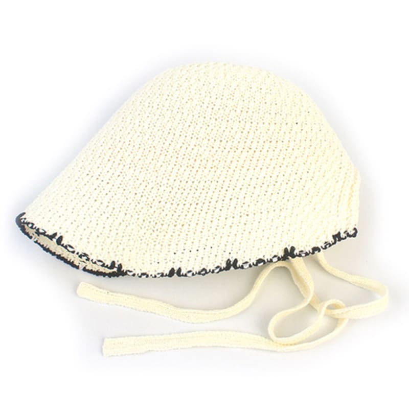 

Universal chemistry Edge Ivory Strap Bonnet Hat FREE