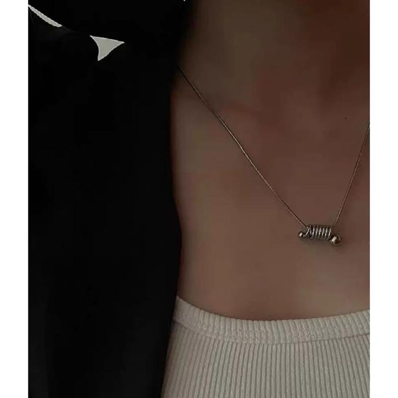 Fashion Spring Spike Pendant Necklace Adjustable Choker Simple Collar Necklace Party Jewelry Hip Hop Clavicle Chain
