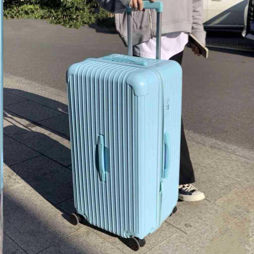 26" Stylish Large Capacity Trolley Suitcase with Universal Wheels & Password Lock for Men & Women
