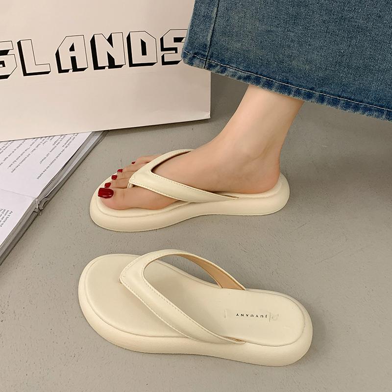 Fashion Shoes Woman 2025 Slippers For Swimming Pool Luxury Slides Rubber Flip Flops Pantofle Beach Designer Summer Hawaiian Flat Soft