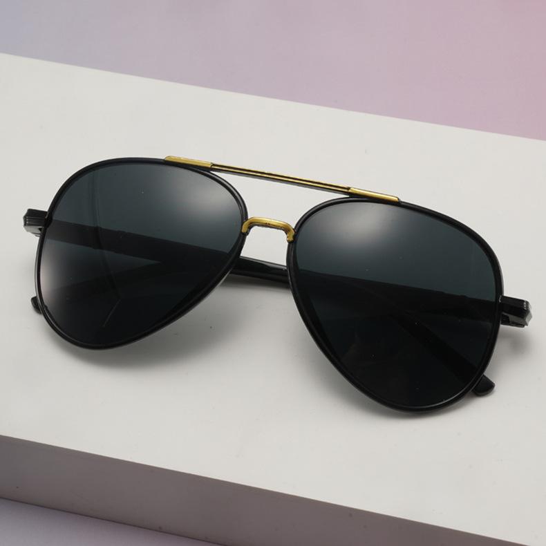 Hot Sale Aviator Sunglasses Gradient Lens Modern Fashion Double Bridges Sun Glasses for Daily & Street Style KJ134