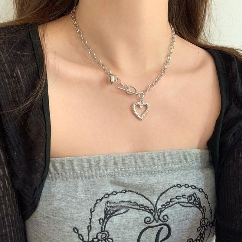 Quality Heart Premium Shaped Necklace With Angel Wings For Trendy Fashion Womens