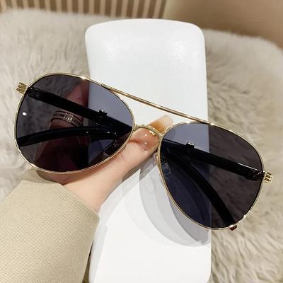 Lunettes de Soleil Miroir Carrées Rondes Femmes Hommes Colorées Minimalistes Lunettes de Soleil Métal Noir Couleurs Marque Designer Mode Extérieure