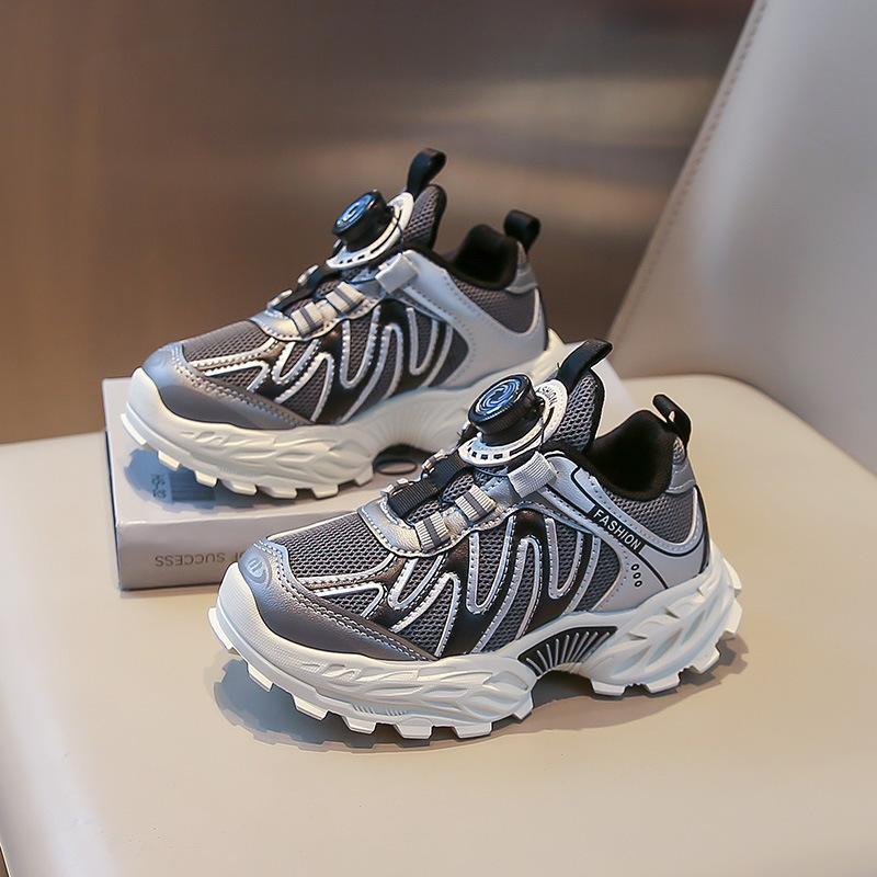 

2025 осень новые детские спортивные туфли мальчики дышащая сетка студенческие кроссовки для бега девочки повседневные папины кроссовки тренд 26-31 yards (please take 6 pairs in one hand) чёрный