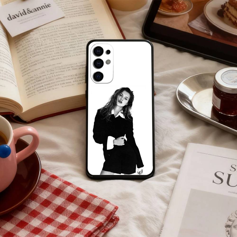 90s Brit Retro K-Kate M-Moss Phone Case For Samsung S 25,24,23,22,30,21,10,9,Ultra,Plus,Lite,FE,4,5 G Soft Black Case