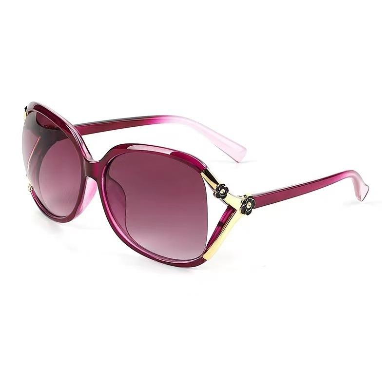 Fashion Square Vintage Sunglasses Women  Brand Designer Retro Metal Rectangle Sun Glasses Female  Popular Black Eyewear