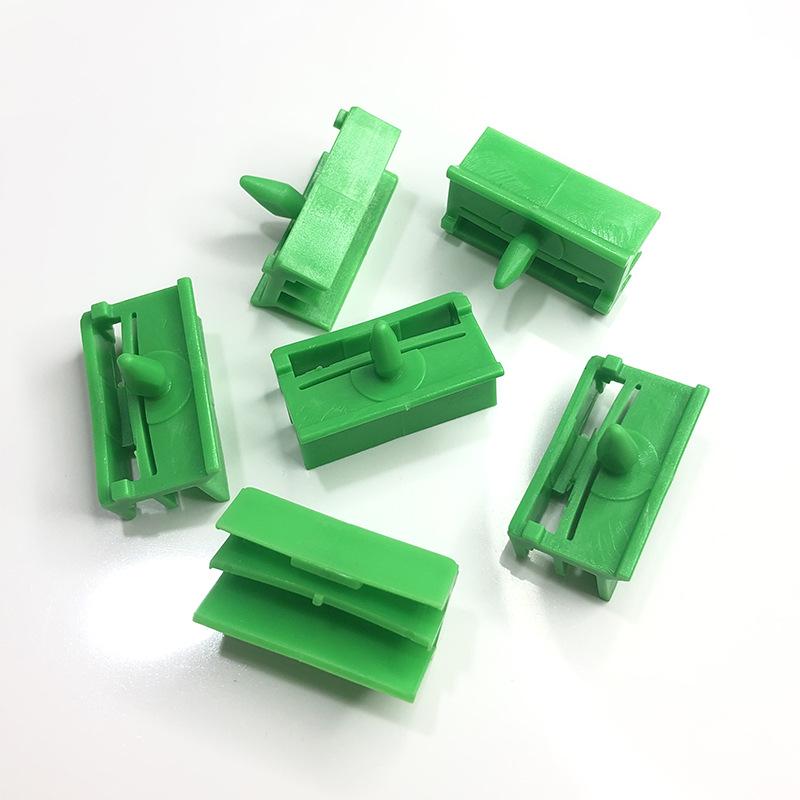 BMW E60 Řada 5 Boční práh Lišta Klip Obložení Upevňovací prvek 51717066223