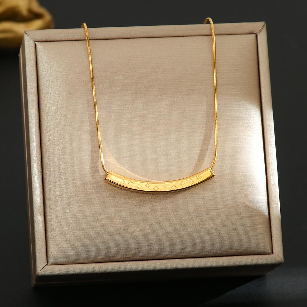 Elegant 18K Plated Titanium Steel Cross Necklace for Women - Light Luxury Clavicle Chain That Resists Fading