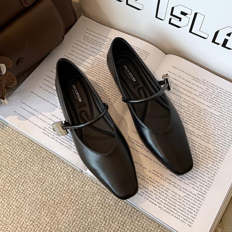 

New temperament single shoes with commuting versatile, fattened and widened large size women s shoes 35 чёрный