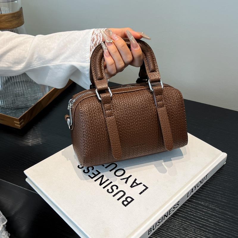 Pillow bag New spring and summer bag Women's commuter handbag Fashion casual women's shoulder messenger bag