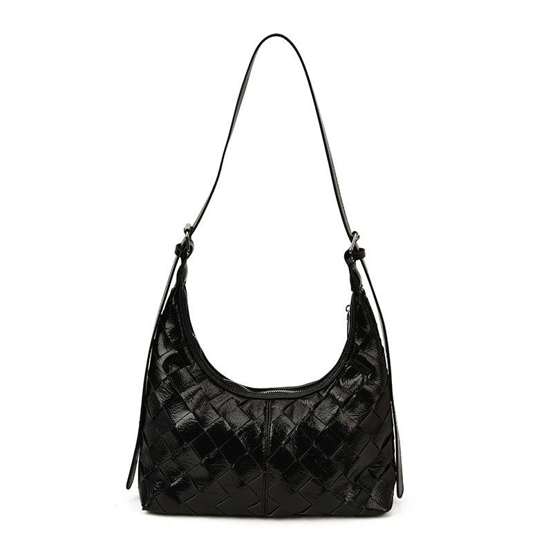 Woven bag women's large capacity 2025 new autumn and winter versatile shoulder underarm bag casual high-end foreign-style dumpling bag