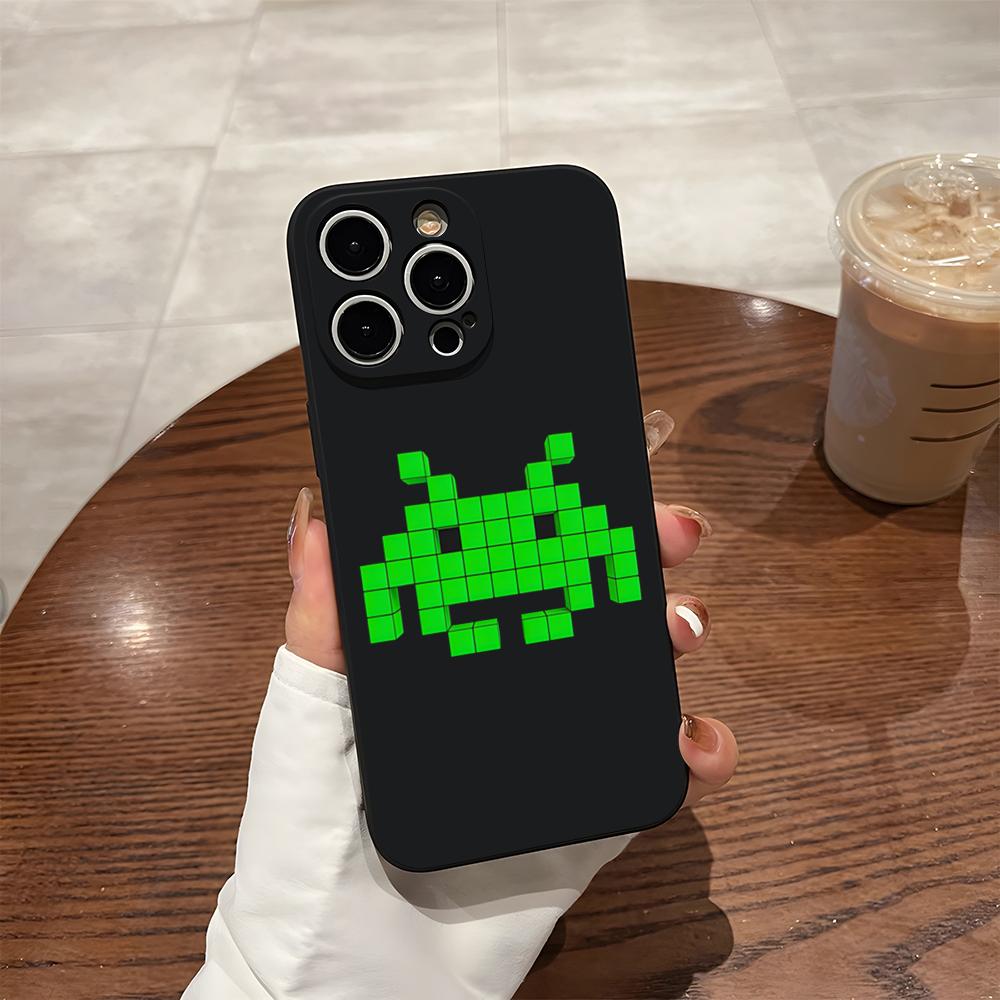 

Game Space Invaders Phone Case For 15 Pro Max Iphone 17 Air 14 Plus 12 16 13 Mini 11 Xr X Xs Max Back Cover iPhone 17