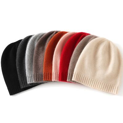 Weiche Kaschmir-Mütze Herbst und Winter Neuer Stil Unisex Lässig Gehörschutz Unifarbene Mütze Modische Strickmütze
