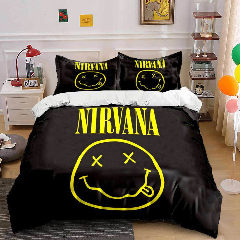 Set Biancheria da Letto Logo Nirvana Nero e Giallo Set Biancheria da Letto (1 copripiumino, 2 federe, piumino non incluso)