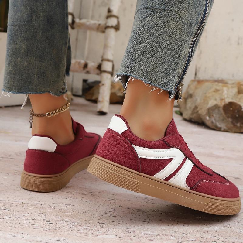 Women's Spring and Autumn New Strappy Flat Versatile Board Shoes Design Sports Casual Shoes