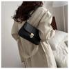 Fashion Womens Bag 2023 Winter New Stylish Solid Color Shoulder Bag**