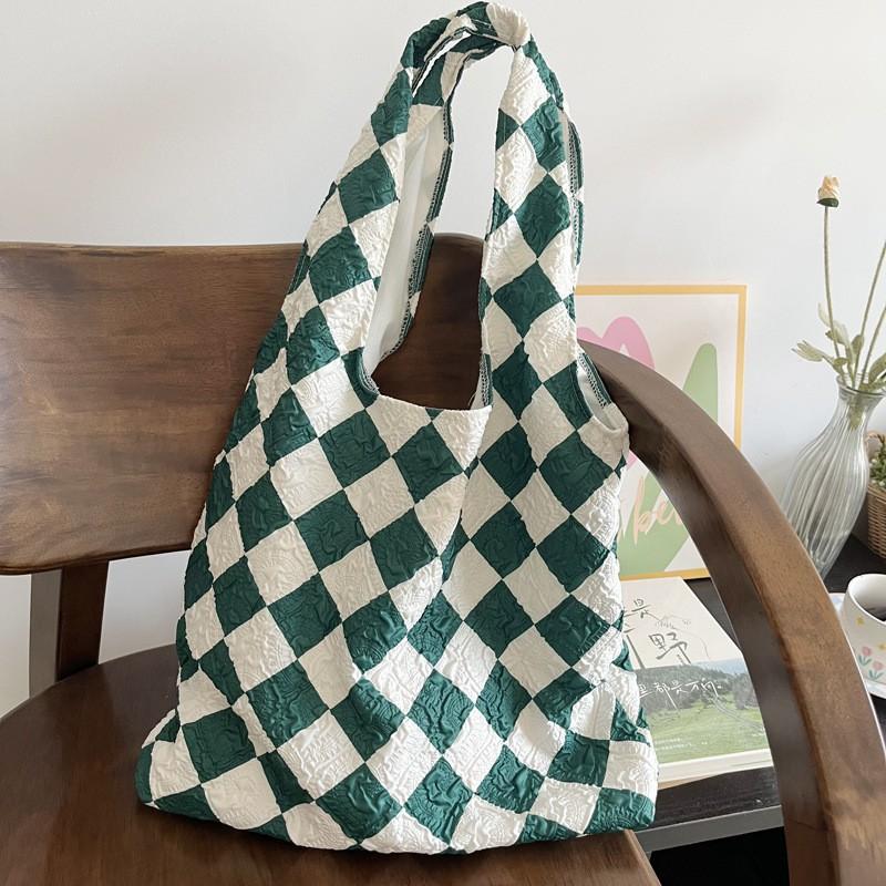 

Korea Ins Pleated Embroidery Art Large-capacity Three-dimensional Embossed Vest Bag All-match Shoulder Canvas Women s