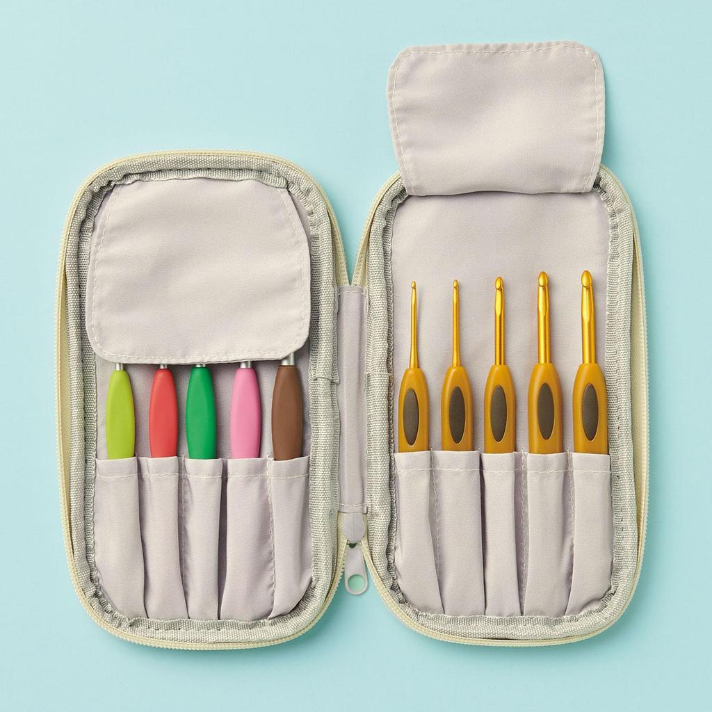 Clover Zippered Crochet Hook Case (Beige) 55-945
