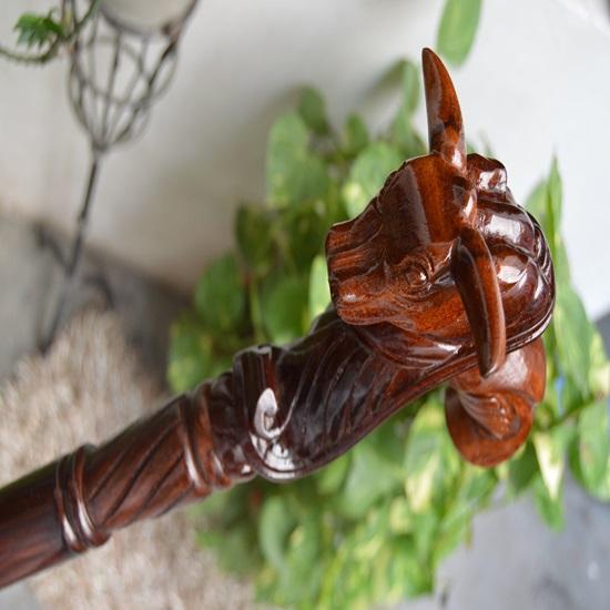 Bengala de madeira esculpida à mão de 94 cm, bengala esculpida à mão com motivos de animais