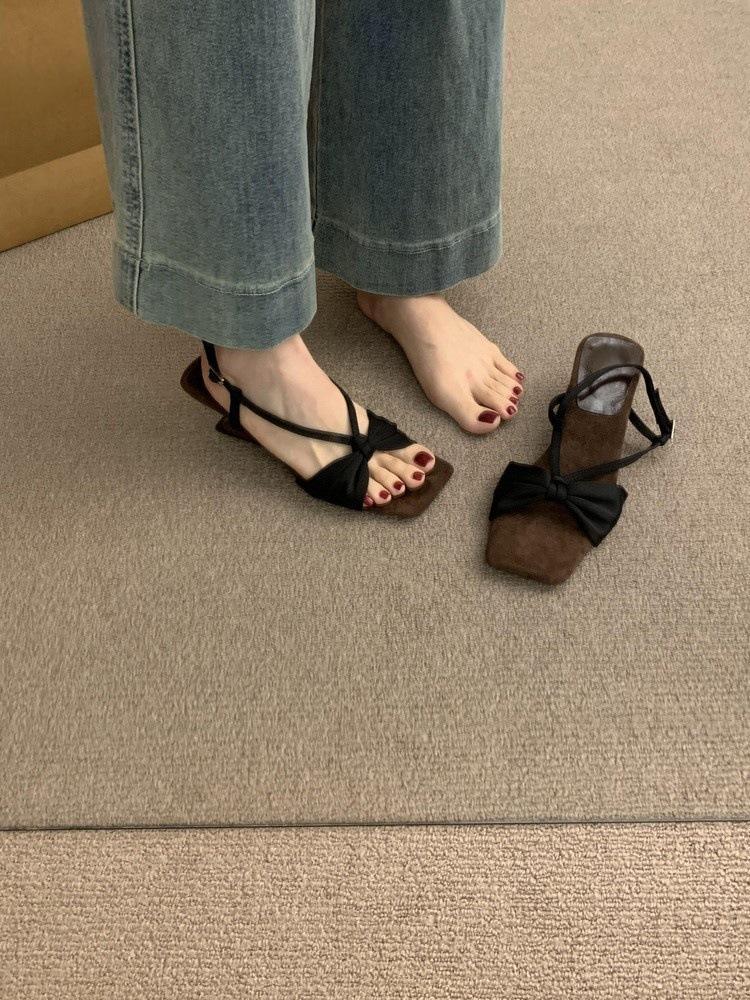 

French high-end leopard print high-heeled cool slippers for women s summer outer wear temperament versatile wedge heel square head bow sandals for 40