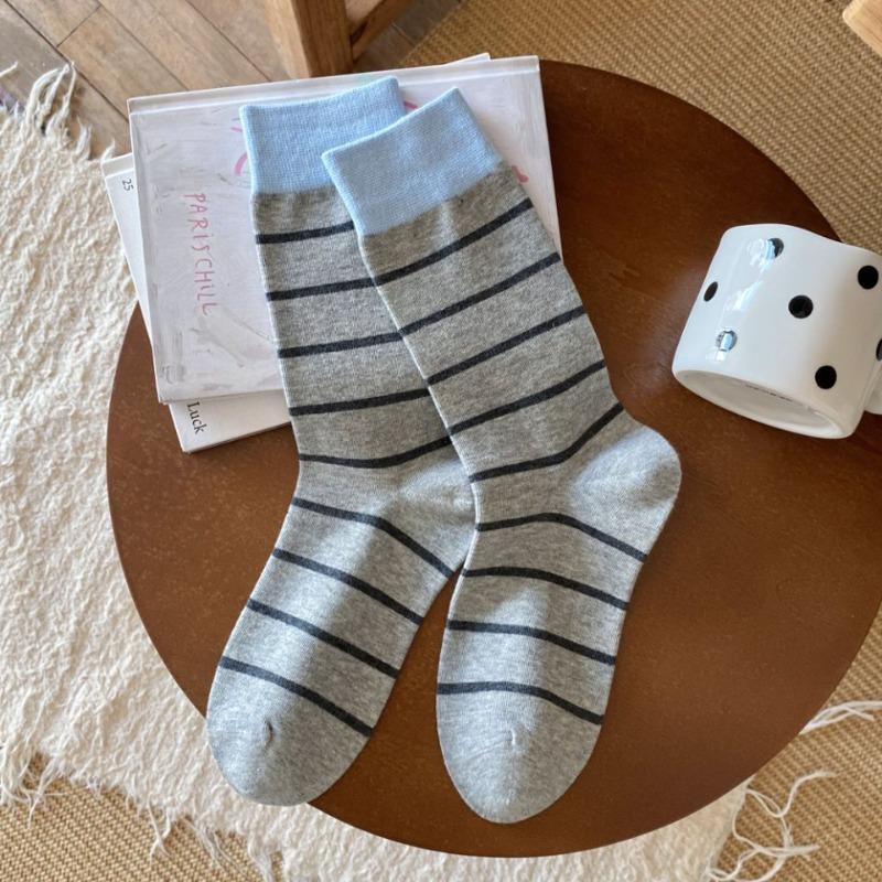 Autumn and Winter Girls' Dream Socks, High Slit Color-blocking Striped Socks, College Style Sports Socks, Pure Cotton Pile Socks
