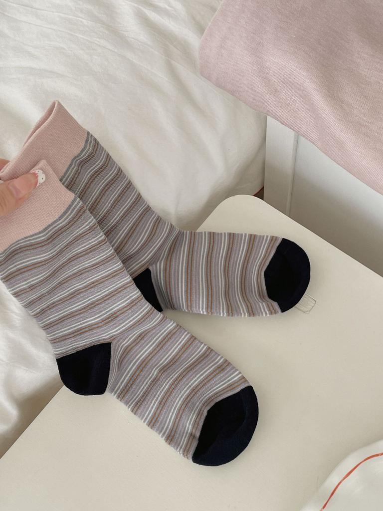 Striped Socks, Mid-Tube Socks, Classic Retro Contrasting Colors, Versatile Literary Niche Design, Piled Up Socks