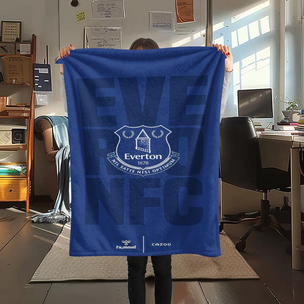 

Everton logo Print FlAannel Blanket, High quality Comfortable for All Seasons, Home Decor, Warmth and Comfort 80cm x 120cm