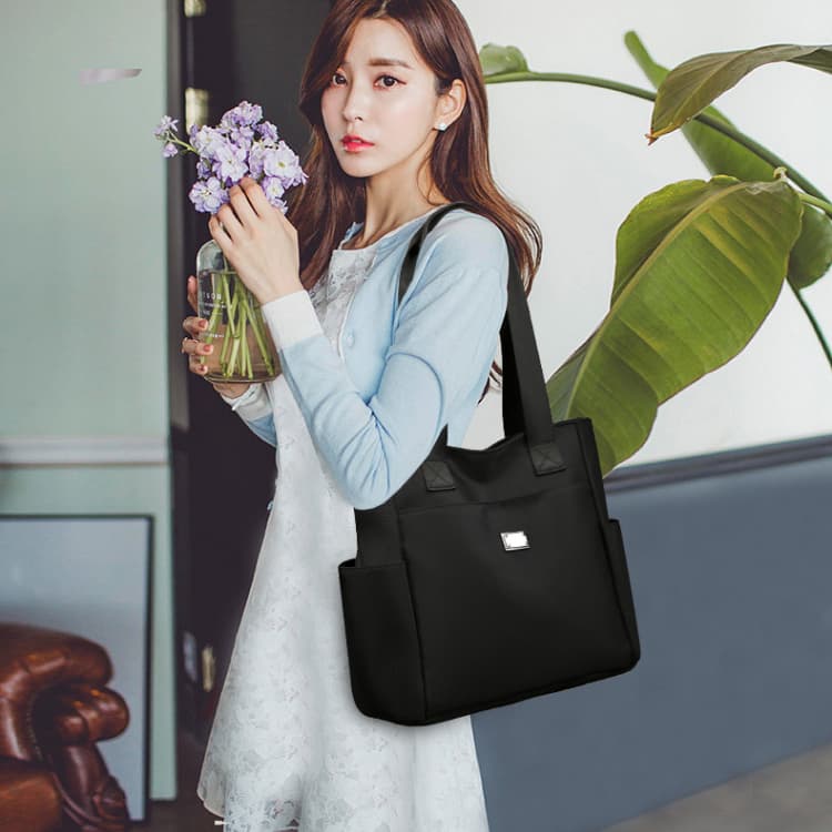 New large-capacity tote bag, shoulder underarm bag.