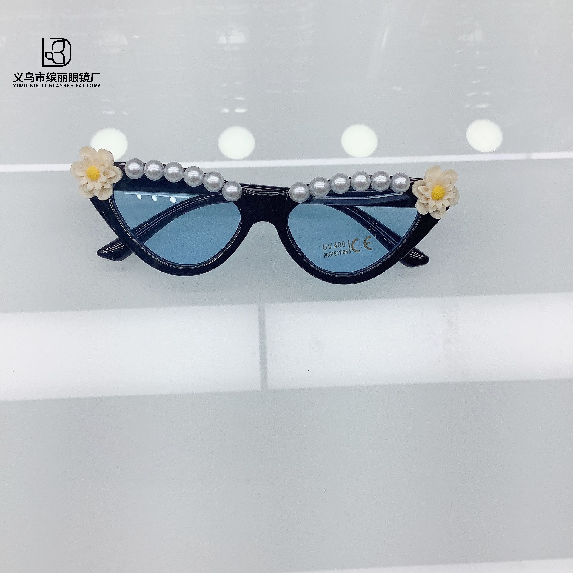 

Солнцезащитные очки Sticky Pearl Peach Heart Frame с индивидуальными модными солнцезащитными цветами для мальчиков и девочек