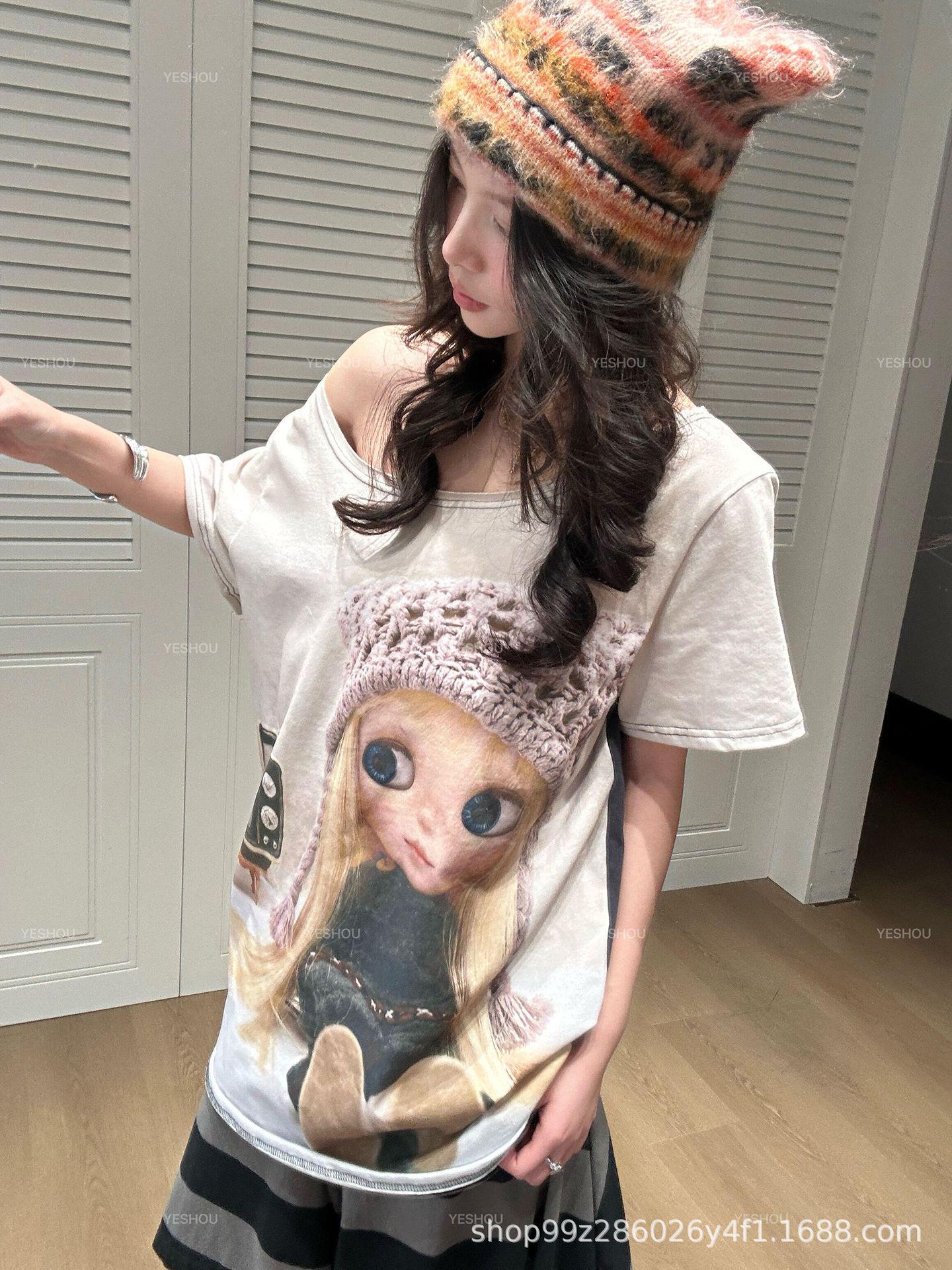 

Nanyou 2026 Spring Stylish Off-Shoulder Doll Print T-Shirt for Women Large