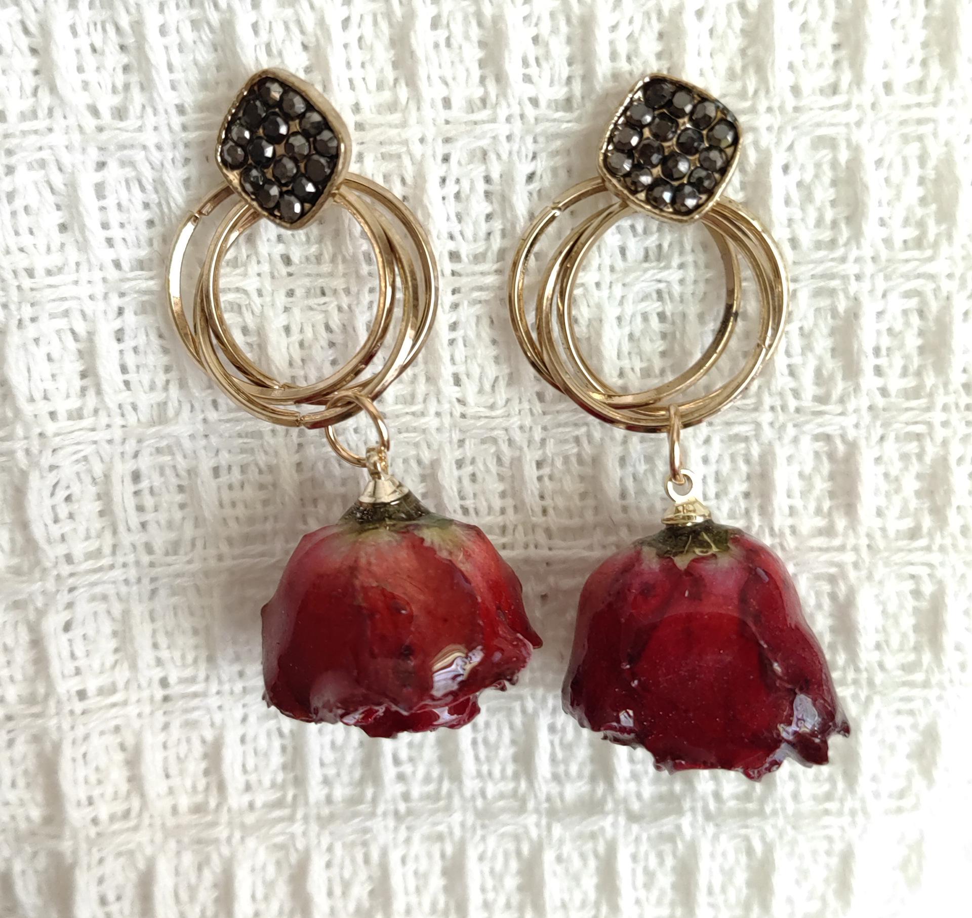 Fairy Temperament Dried Rose Flower Earrings with Cubic Zirconia - Forest Style, Cold and Indifferent Design.
