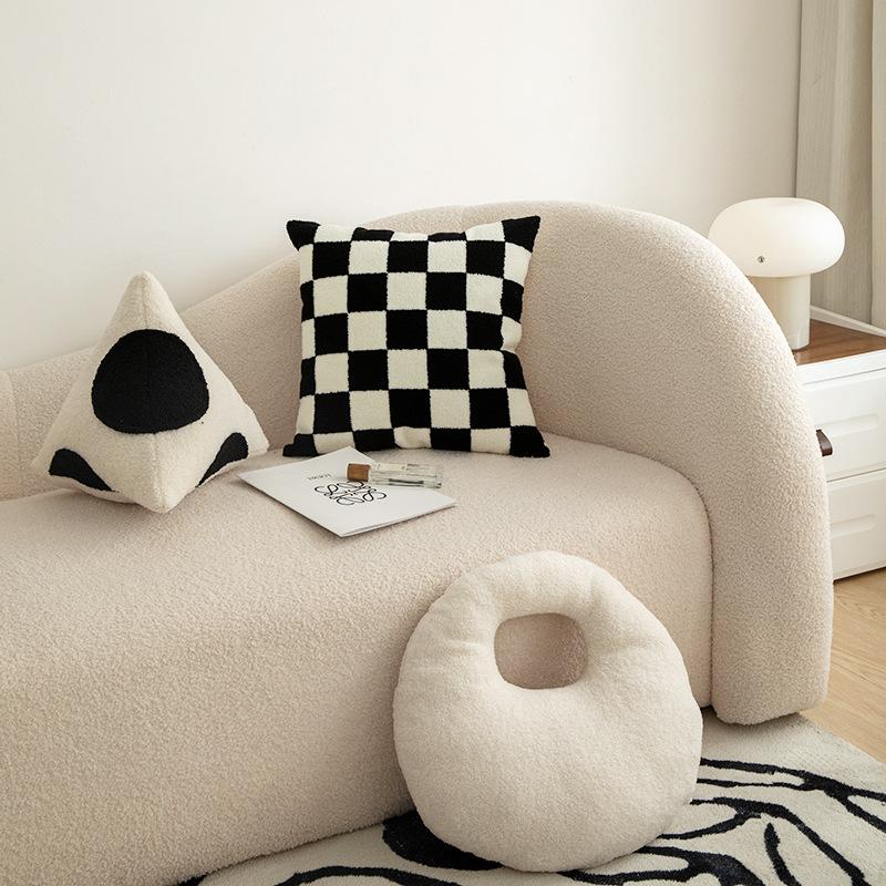 Model Room Simple Black And White Checkerboard Pillow Sofa Cushion Living Room Household Geometric Triangle Shape Backrest Ring