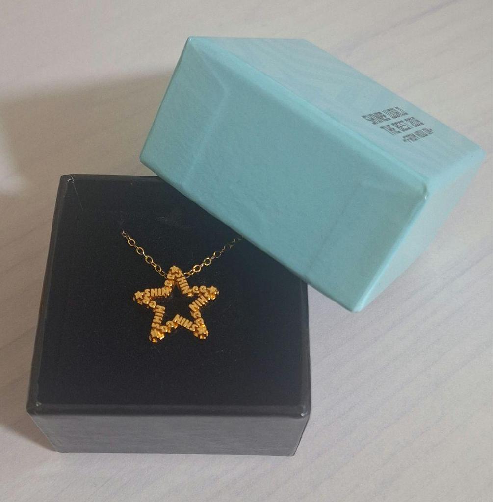 [USED] SHINee Necklace