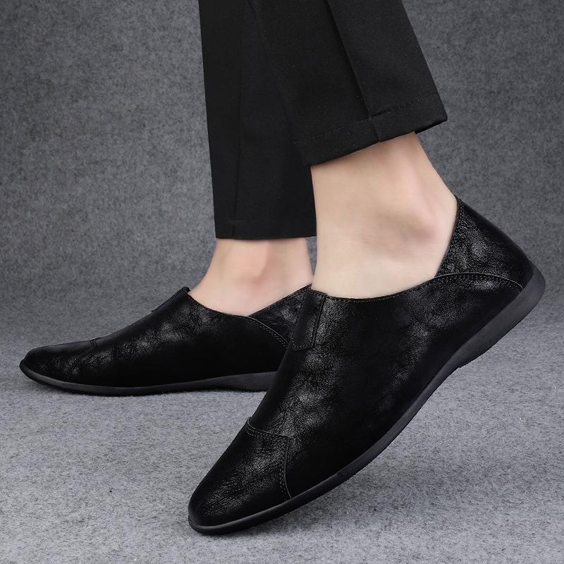 Men's shoes 2025 summer new men's large-size casual leather shoes British soft-soled soft leather lazy one-pedal Doudou shoes