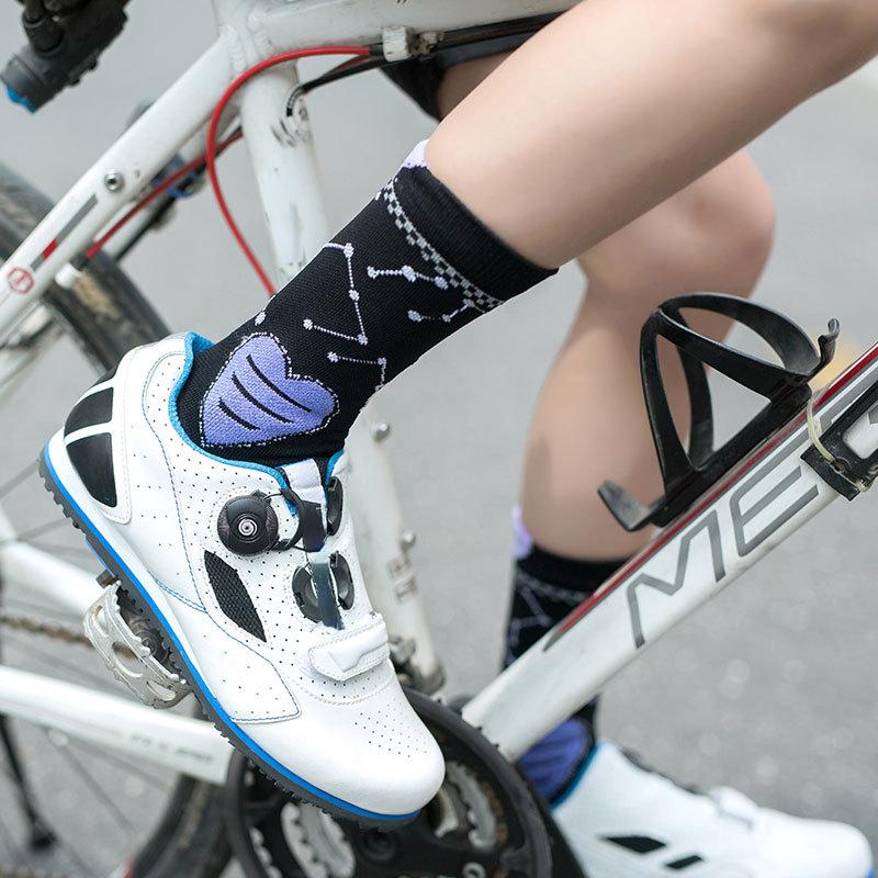 Rozmiar 35-39 Damskie skarpety rowerowe ze średnim stanem Profesjonalne frotte Oddychające skarpety sportowe