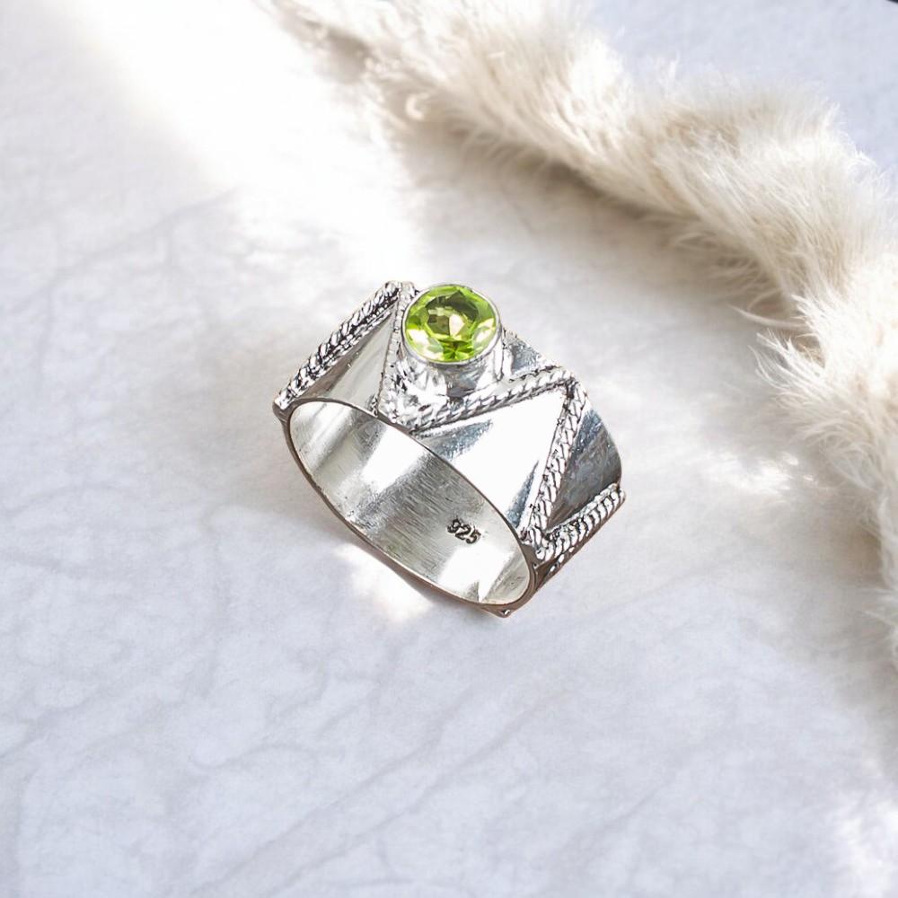 Green Peridot Gemstone 925 Sterling Silver Jewelry Handmade Ring For Women Gift RR-15-2