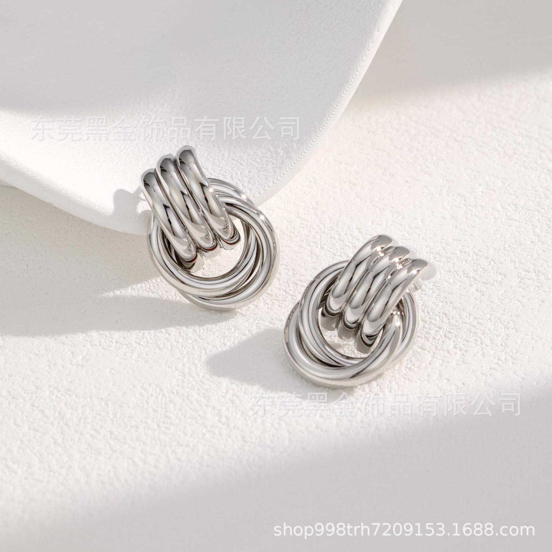 

Преувеличенные серьги с двойным узлом, женские высококачественные персонализированные серьги с покрытием из 18-каратного золота, нишевые высококачественные легкие роскошные серьги 18K