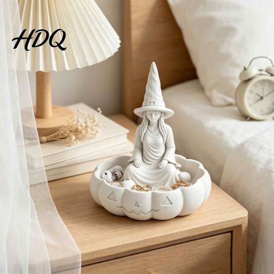 Desktop Sundries Holder for Women Halloween Witch Jewelry Dish Gothic Trinket Retro Themed Gift Storage Tray Rings Keys Home Office Decor Party Table