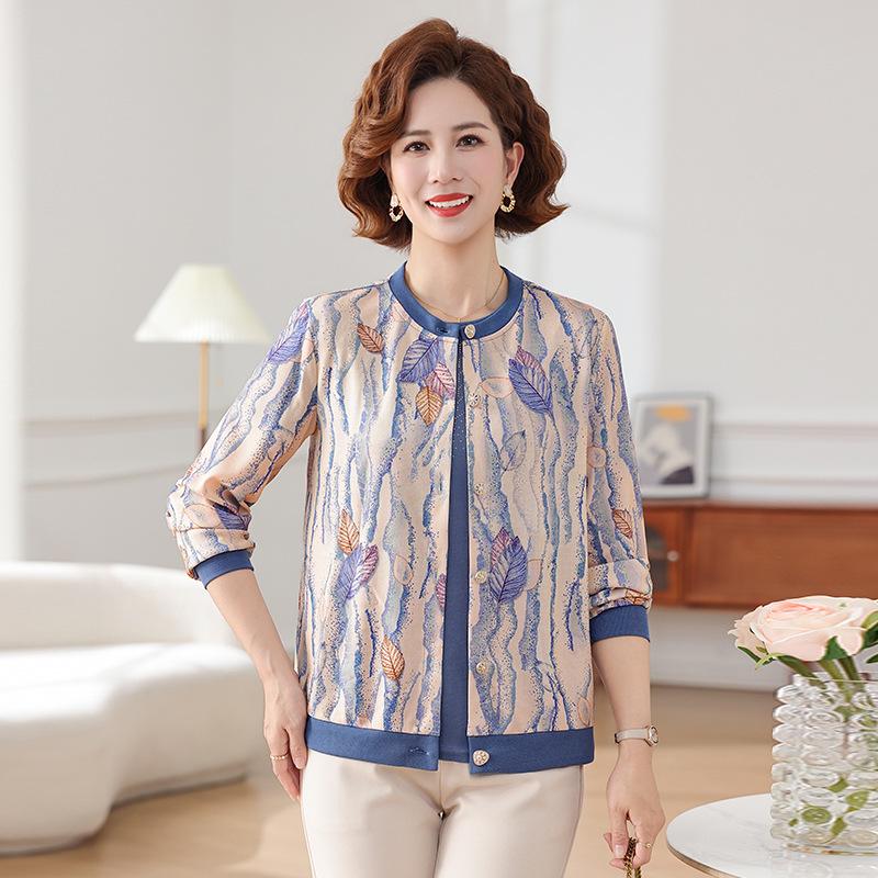 

Spring Collection: Printed Knitwear Two-Piece Set - Outerwear & Short-Sleeved Base Layer for Middle-Aged and Older Women 3XL (120-135 lbs) синій