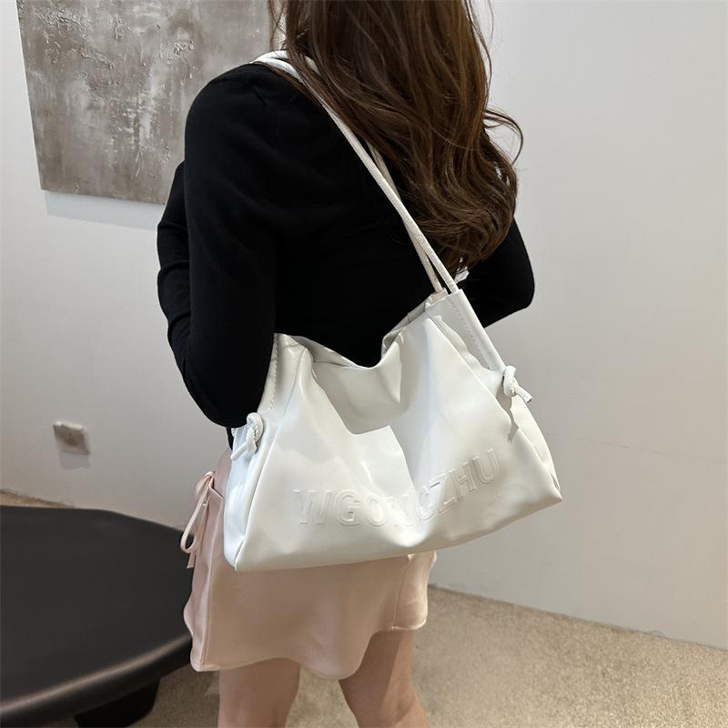 Große Kapazität Schüler Klassenzimmer Pendeltaschen Damen 2026 Neu Frühling und Sommer Schulter Achsel Fashi Weiches Leder Tragetaschen