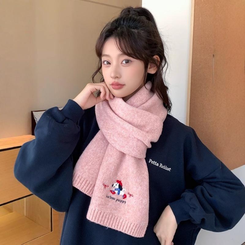 New red scarf women's winter new cute embroidery warm and cold wool Christmas scarf