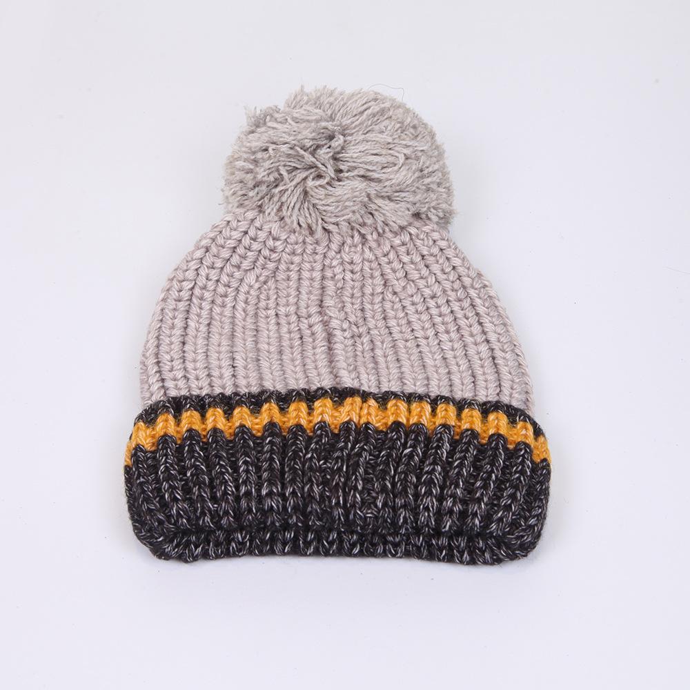 Autumn and Winter New Hairball Fish Bone Color Matching Thickened Women's Knitted Hat Wool Hat Color Matching Knitted Hat