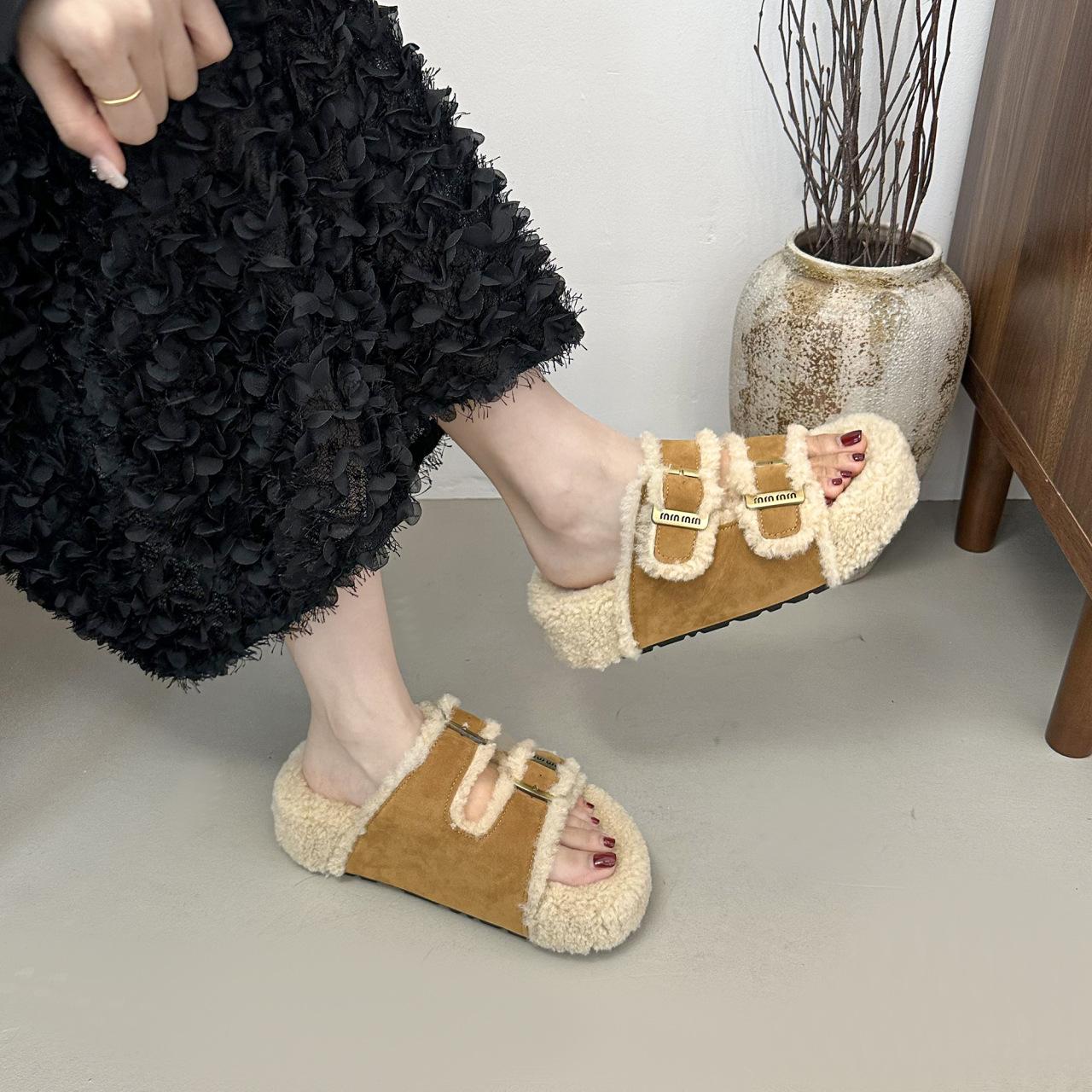 

Muffin thick-bottomed Birkenstock fluffy slippers for women s outer wear 2025 autumn and winter new fashion one-word belt buckle plush cotton mop 40 жёлтый