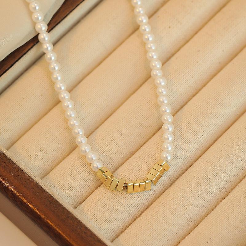 Luxurious Minimalist Pearl & Metal Choker Necklace for Women - Summer 2025 Trend