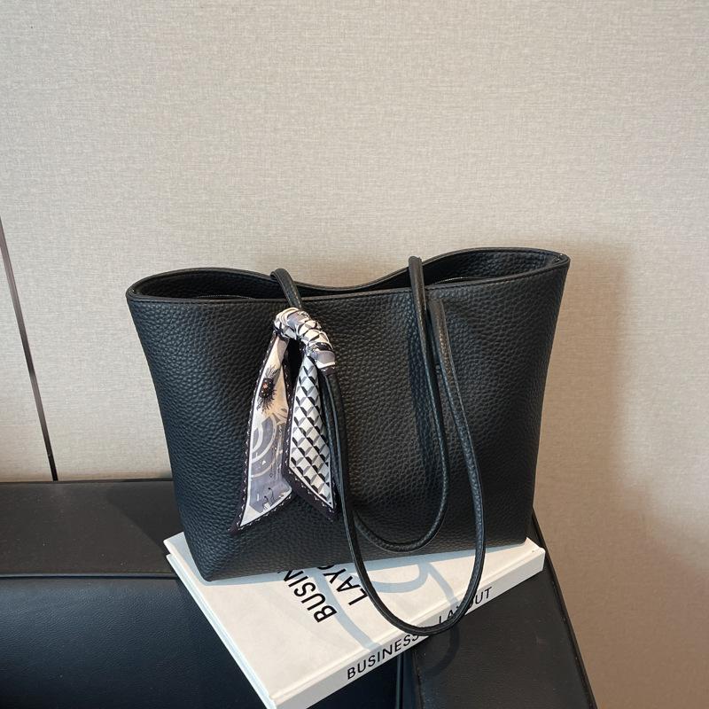 Commuter Shoulder Bag, Large Capacity Fashionable Foreign Style Simple Handbag, 2025 New Simple Tote Bag, Casual Bag